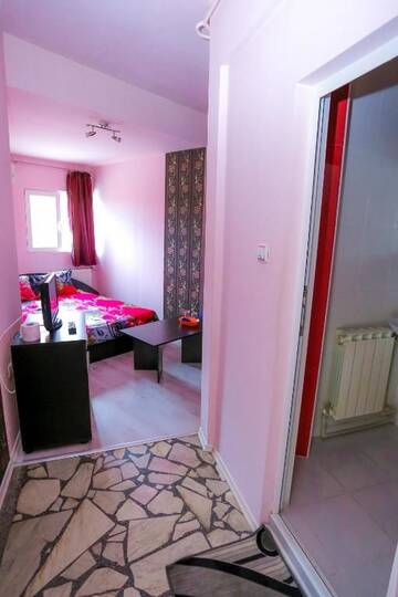 Фото номера Двухместный номер с 1 кроватью Хостелы Hostel Shatrata г. Bogomilovo 11